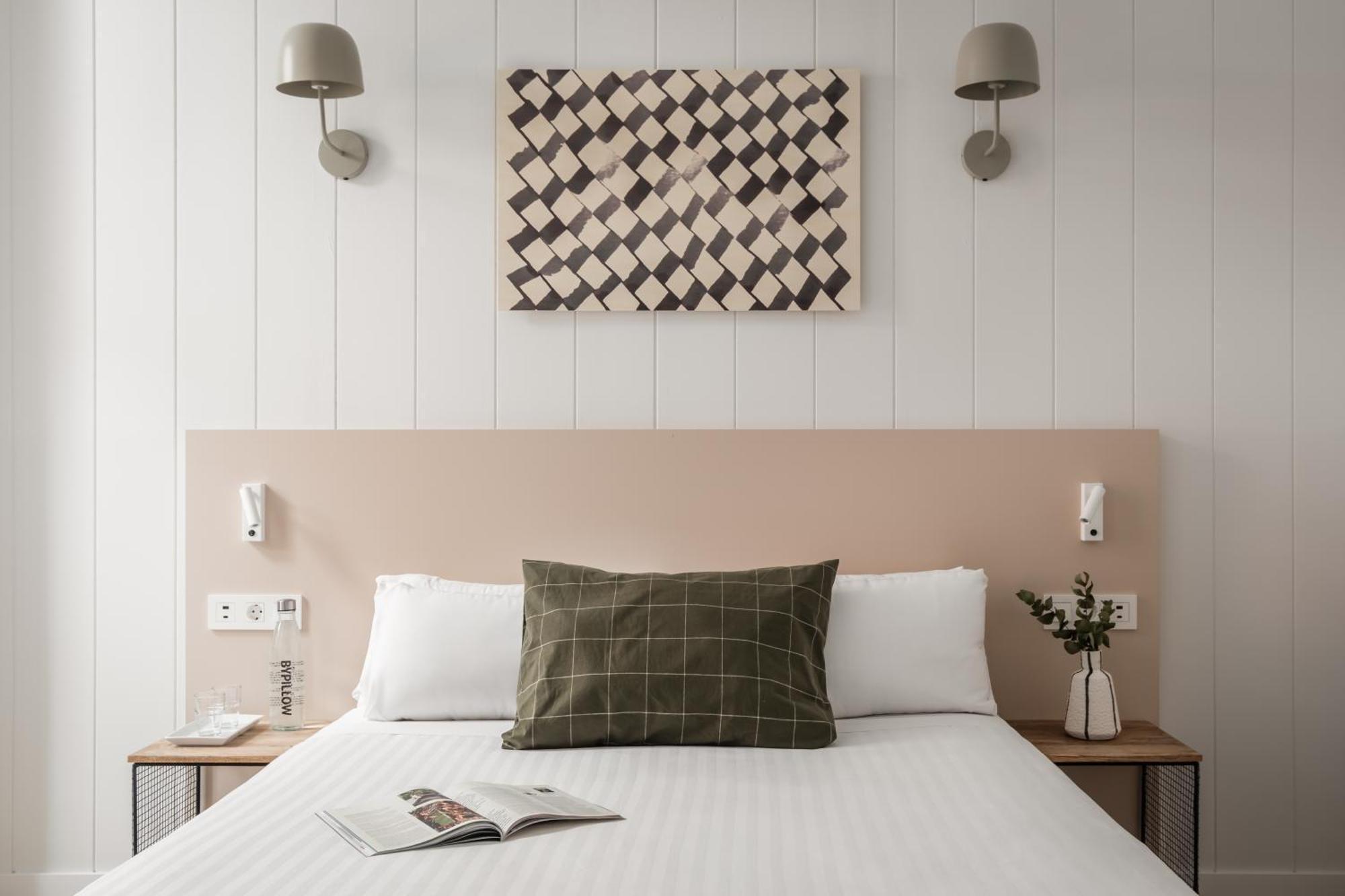 Bypillow Erba Hotel 2*