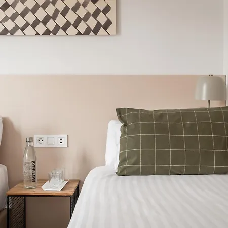 Bypillow Erba Girona Exterior foto