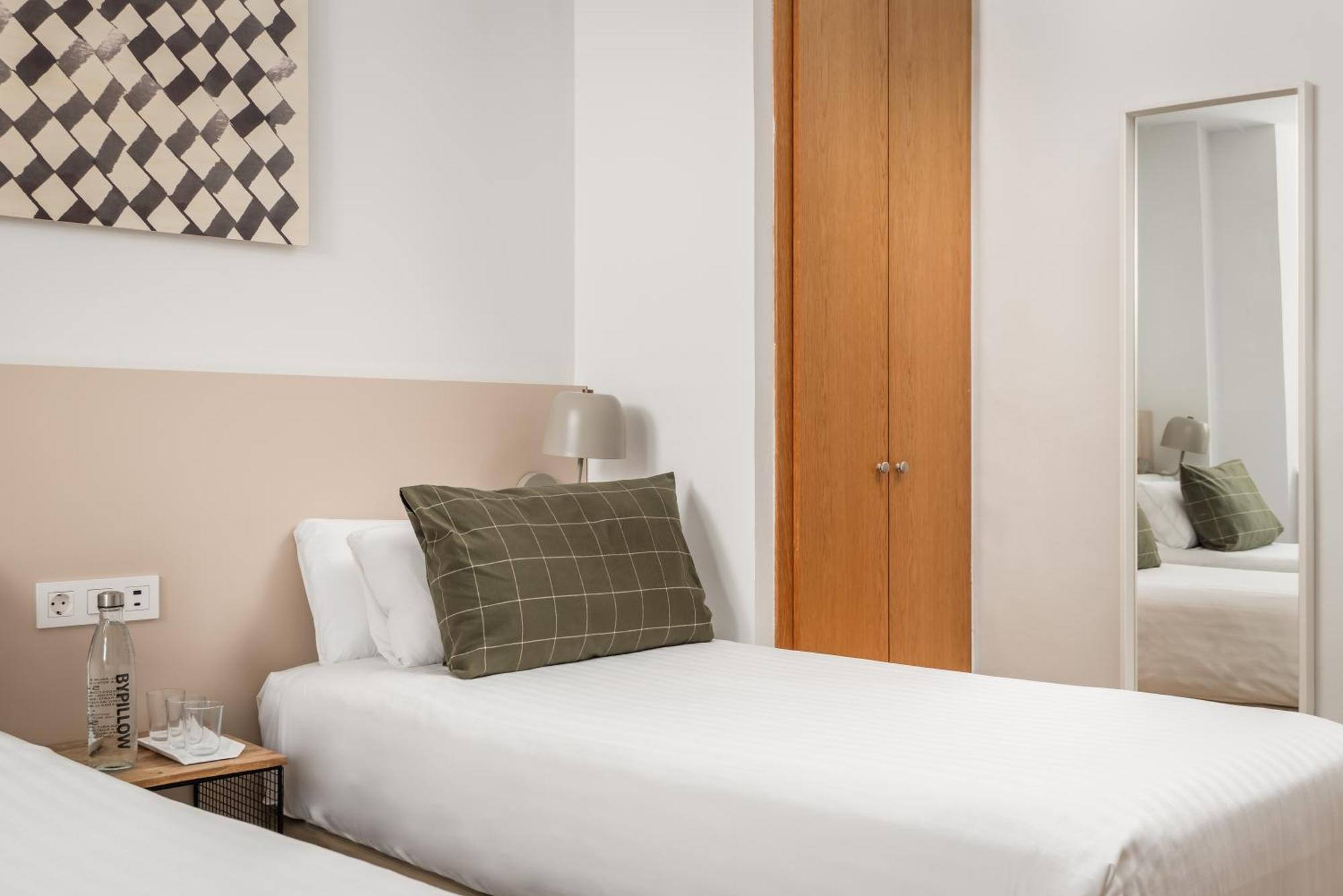 Bypillow Erba Hotel